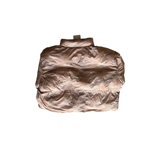 Fabletics Wander Cropped Puffer Jacket Camo Willow Bark  Plus Size 4XL NWT - Picture 7 of 13